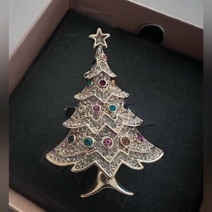 Monet Rhinestone Christmas Tree Brooch/Pin